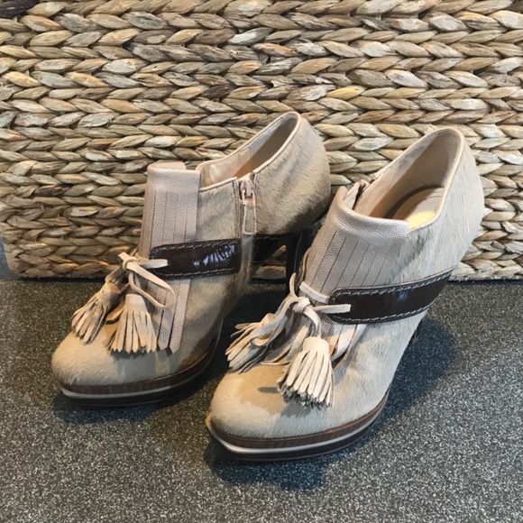 Cole Haan Nike Air "Kiltie" Tan Leather Heeled Booties - Picture 2 of 13